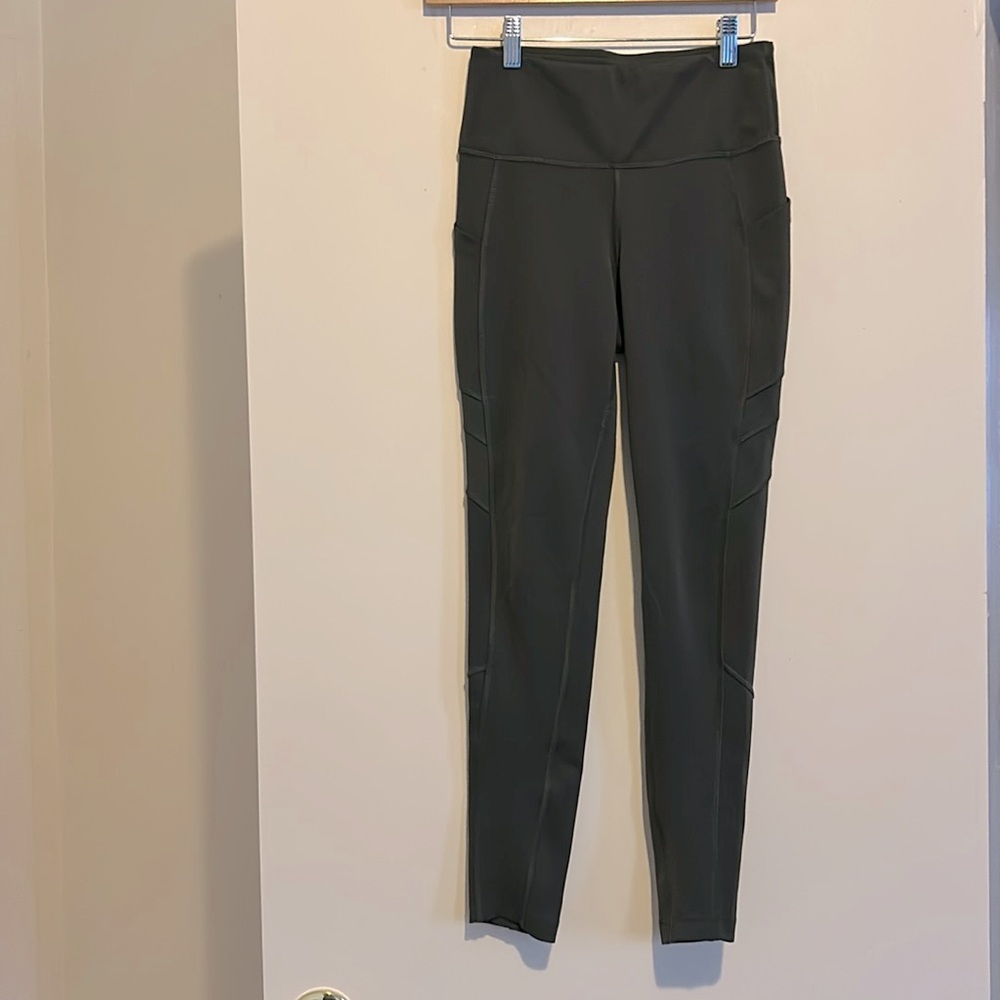 New Balance Olive Green High Rise Side Pocket Leggings - S
